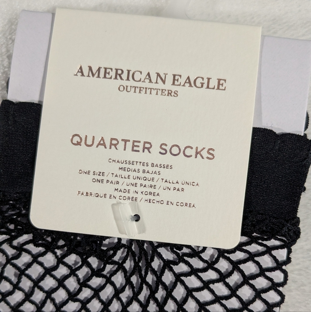 ❤️ Fishnet Quarter Length Socks - Picture 2 of 5